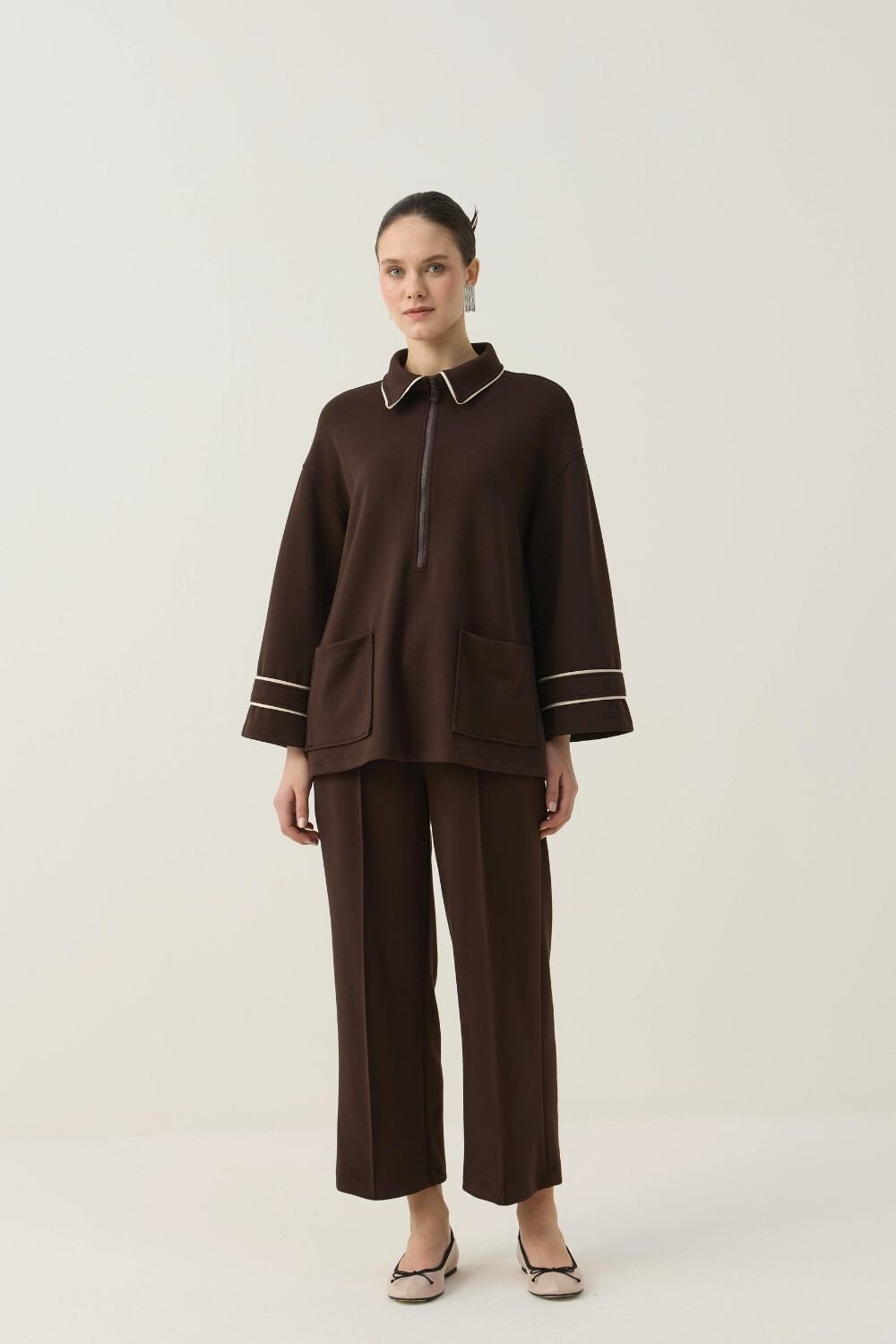 BİTKİSEL İPEK KUMAŞLI BİYE DETAYLI SCUBA TAKIM KAHVE - 