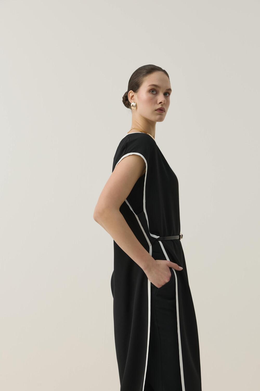 BİYE DETAYLI ÜÇLÜ TAKIM SİYAH - 8