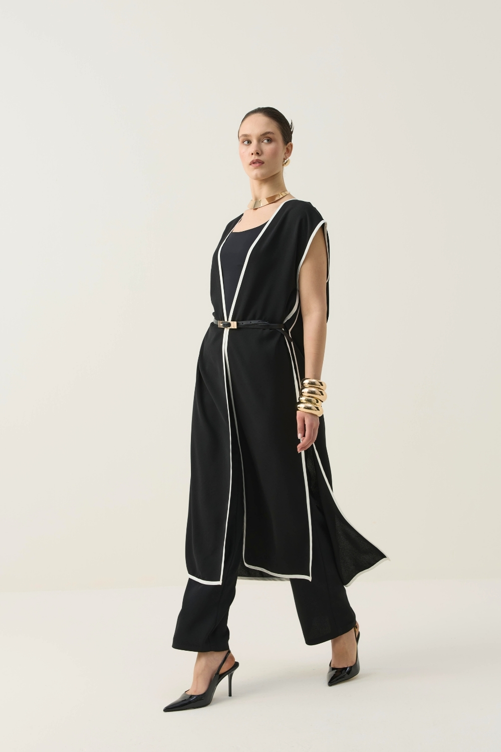 BİYE DETAYLI ÜÇLÜ TAKIM SİYAH - 2