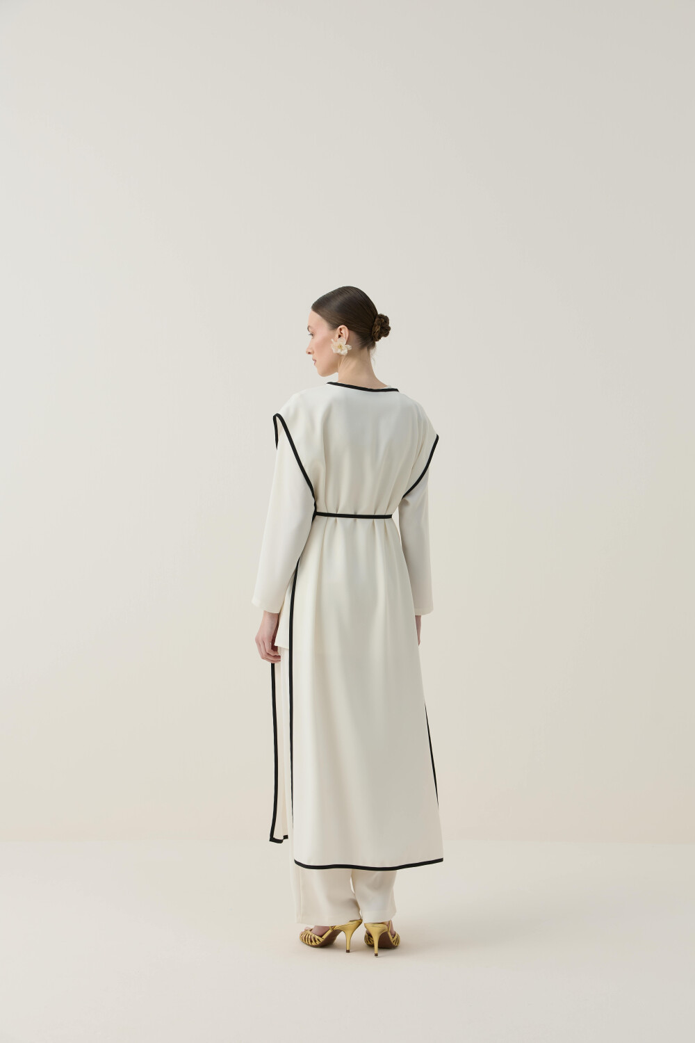 BİYE DETAYLI ÜÇLÜ TAKIM - 9