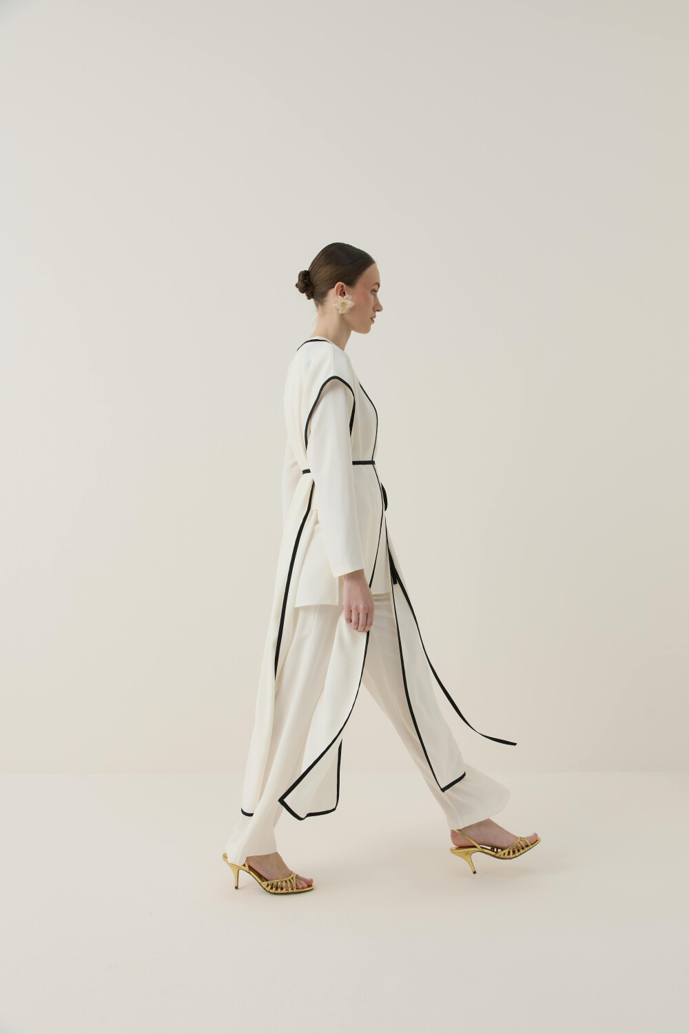 BİYE DETAYLI ÜÇLÜ TAKIM - 6