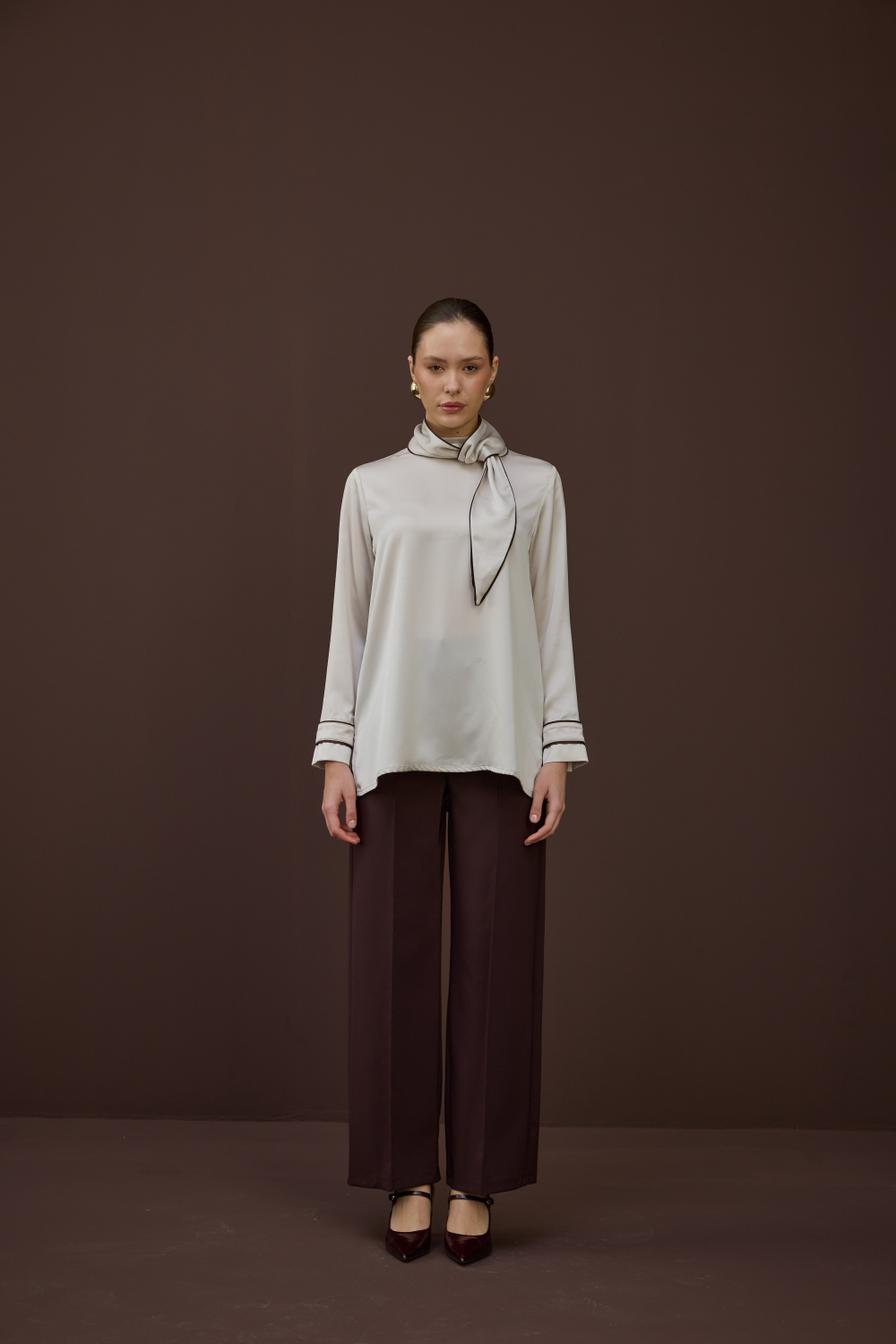 BİYELİ SATEN BLUZ BEJ - 4