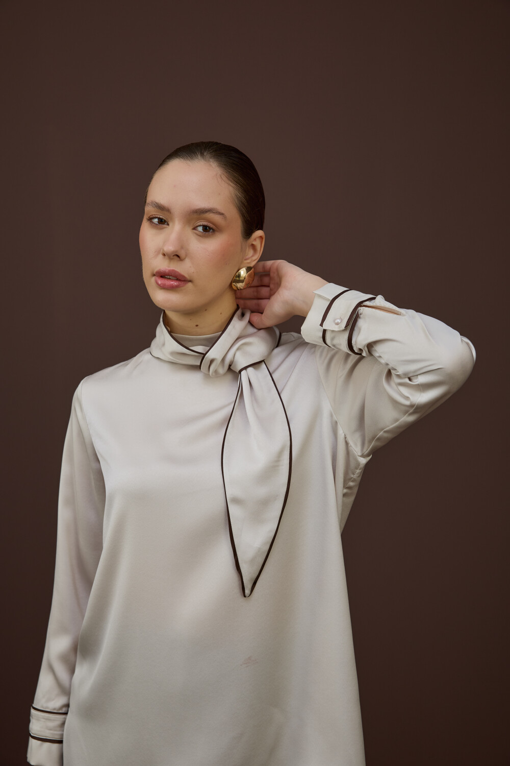 BİYELİ SATEN BLUZ BEJ - 6