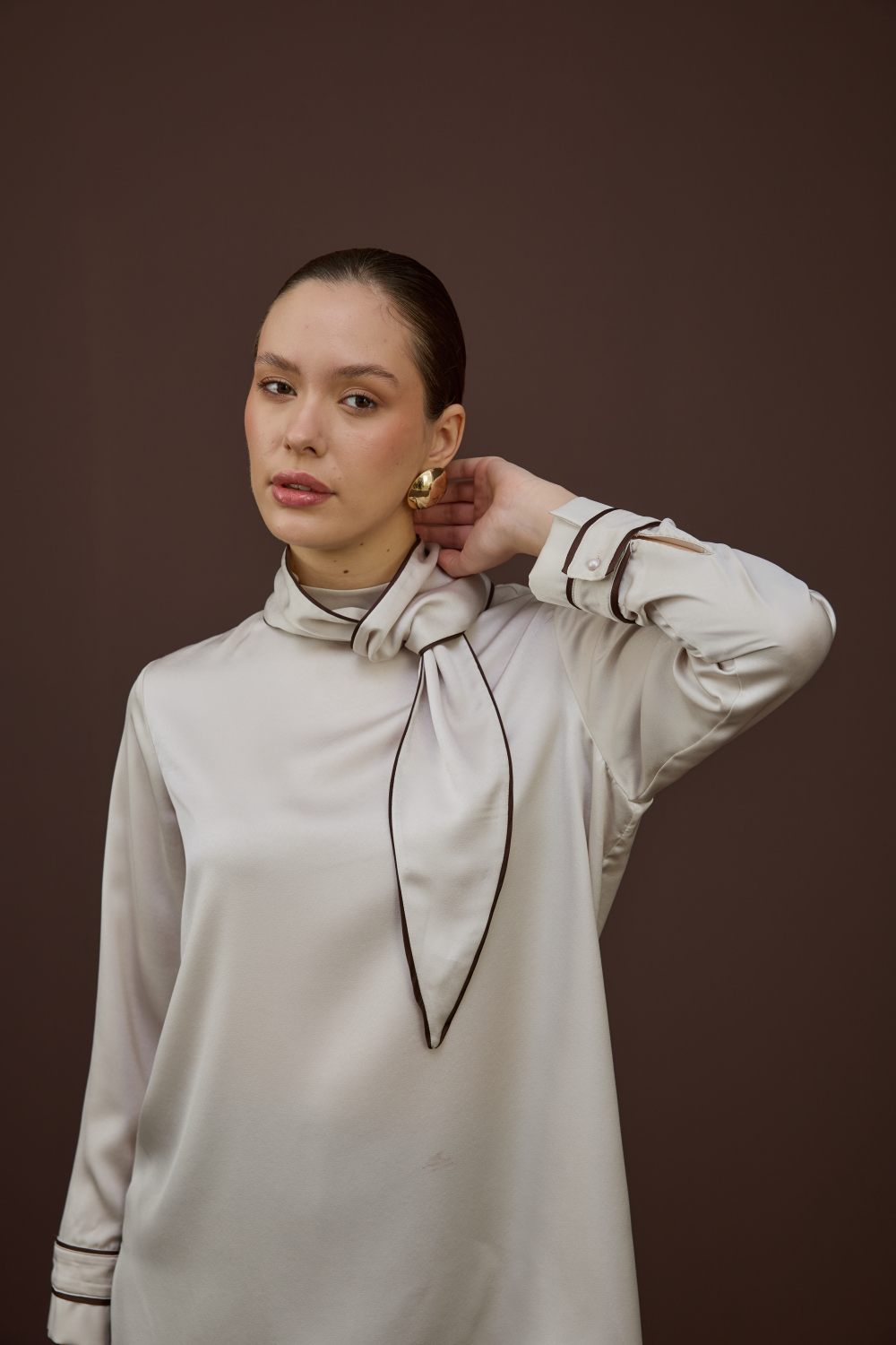 BİYELİ SATEN BLUZ BEJ - 6