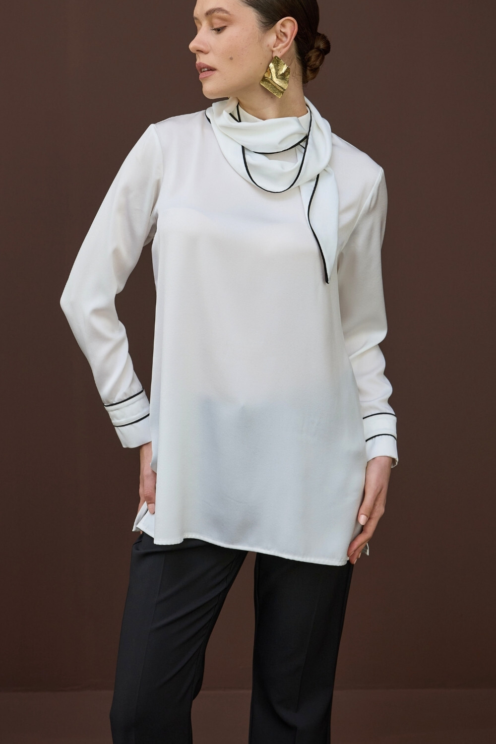 BİYELİ SATEN BLUZ EKRU - 