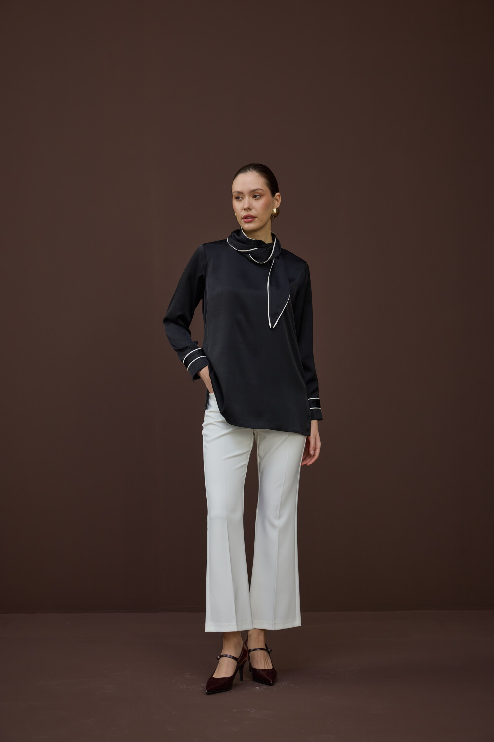 BİYELİ SATEN BLUZ SİYAH - 8