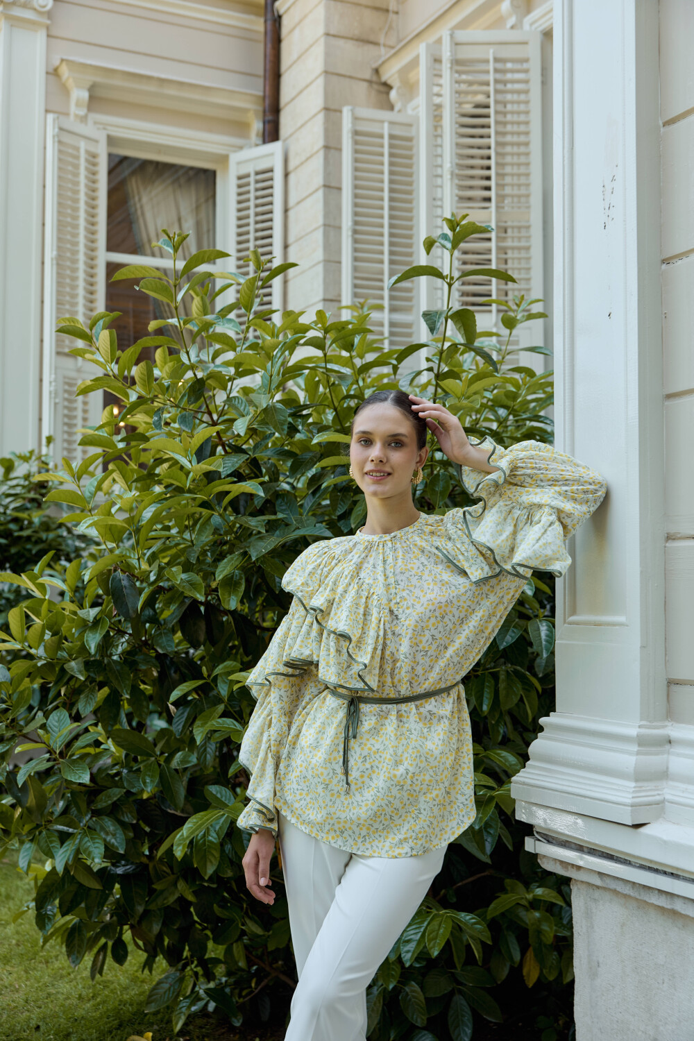 ÇİÇEK DESENLİ BLUZ SARI - 