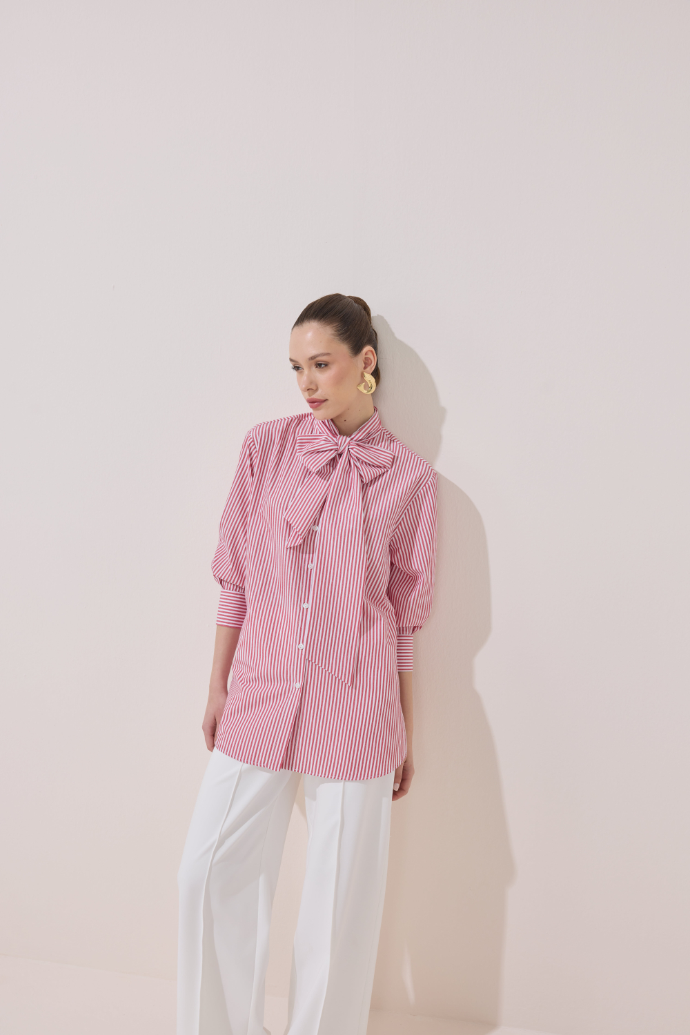 ÇİZGİLİ FULARLI GÖMLEK KIRMIZI - 5