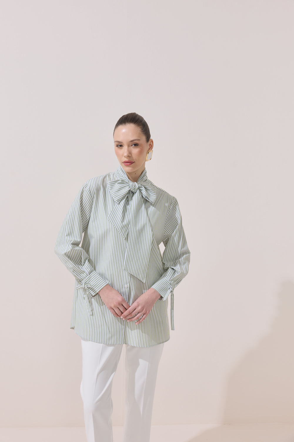 ÇİZGİLİ FULARLI GÖMLEK YEŞİL - 4