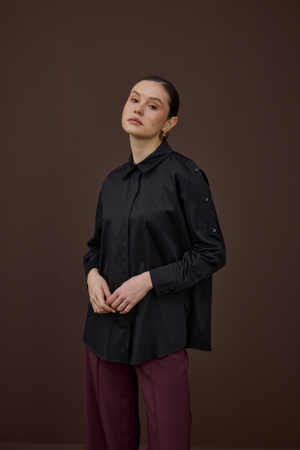 DÜĞME DETAYLI GÖMLEK - 4