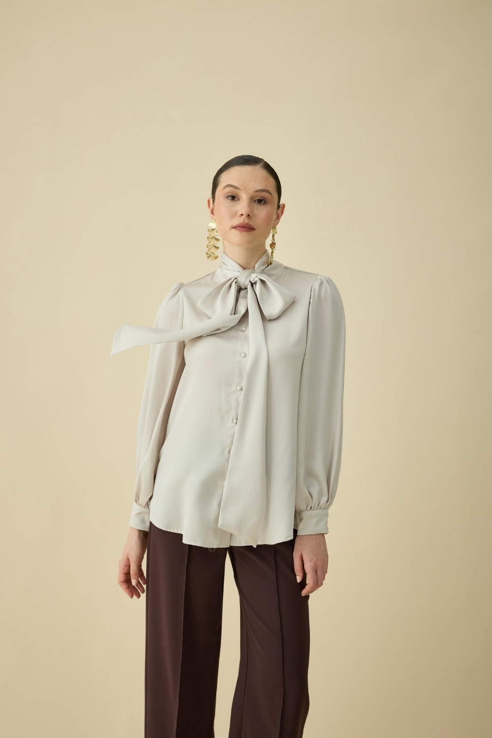 FULARLI SATEN BLUZ BEJ - 5