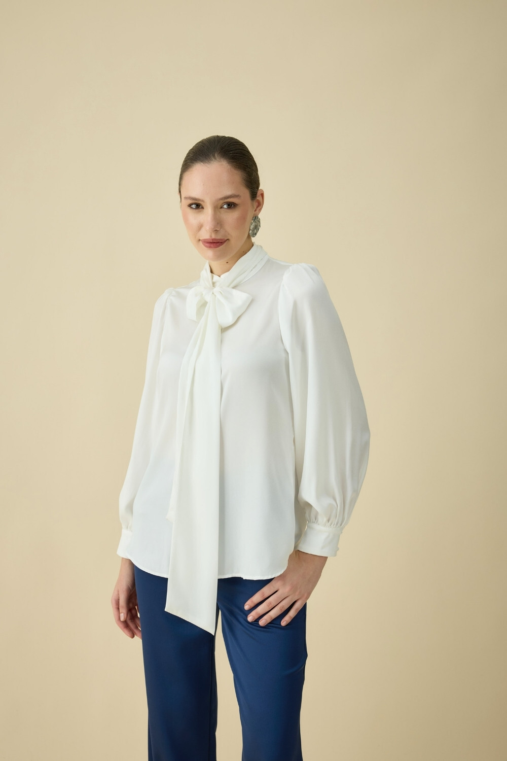 FULARLI SATEN BLUZ EKRU - 4