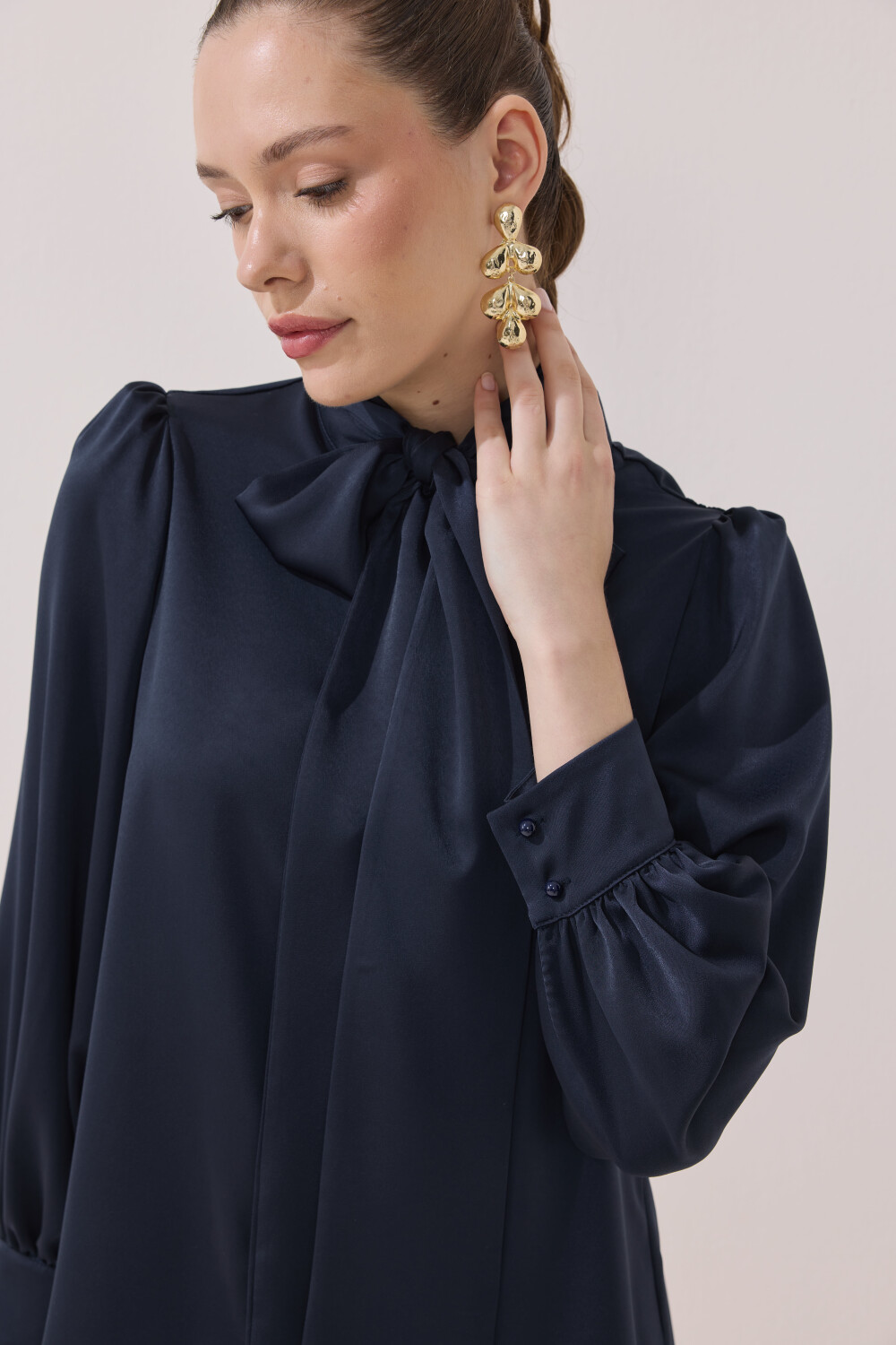 FULARLI SATEN BLUZ LACİVERT - 2