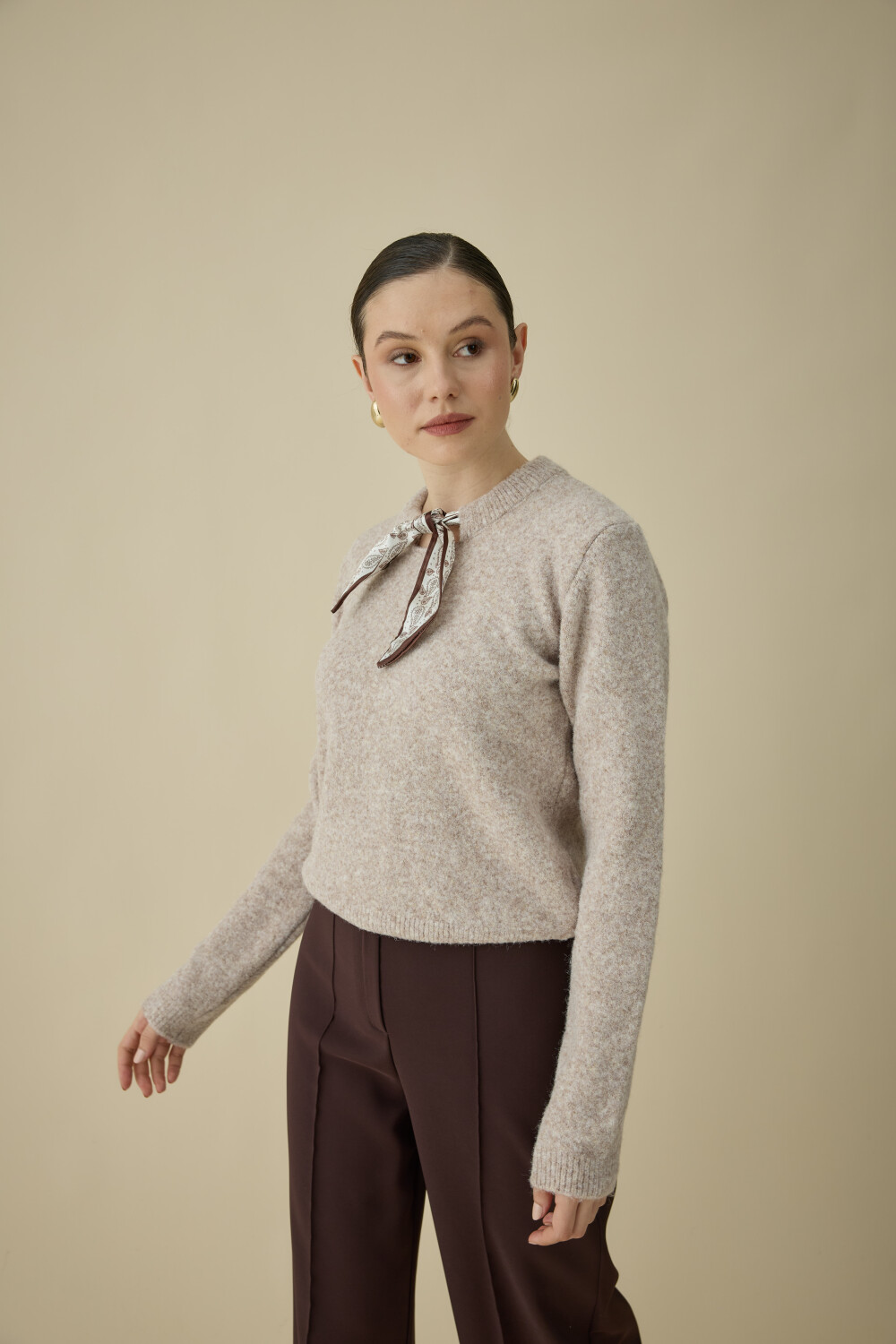 FULARLI TRİKO BLUZ BEJ - 6