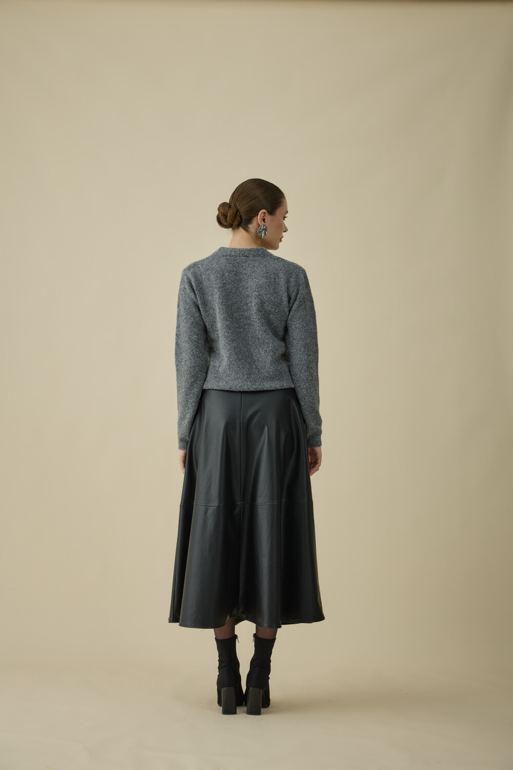 FULARLI TRİKO BLUZ GRİ - 6