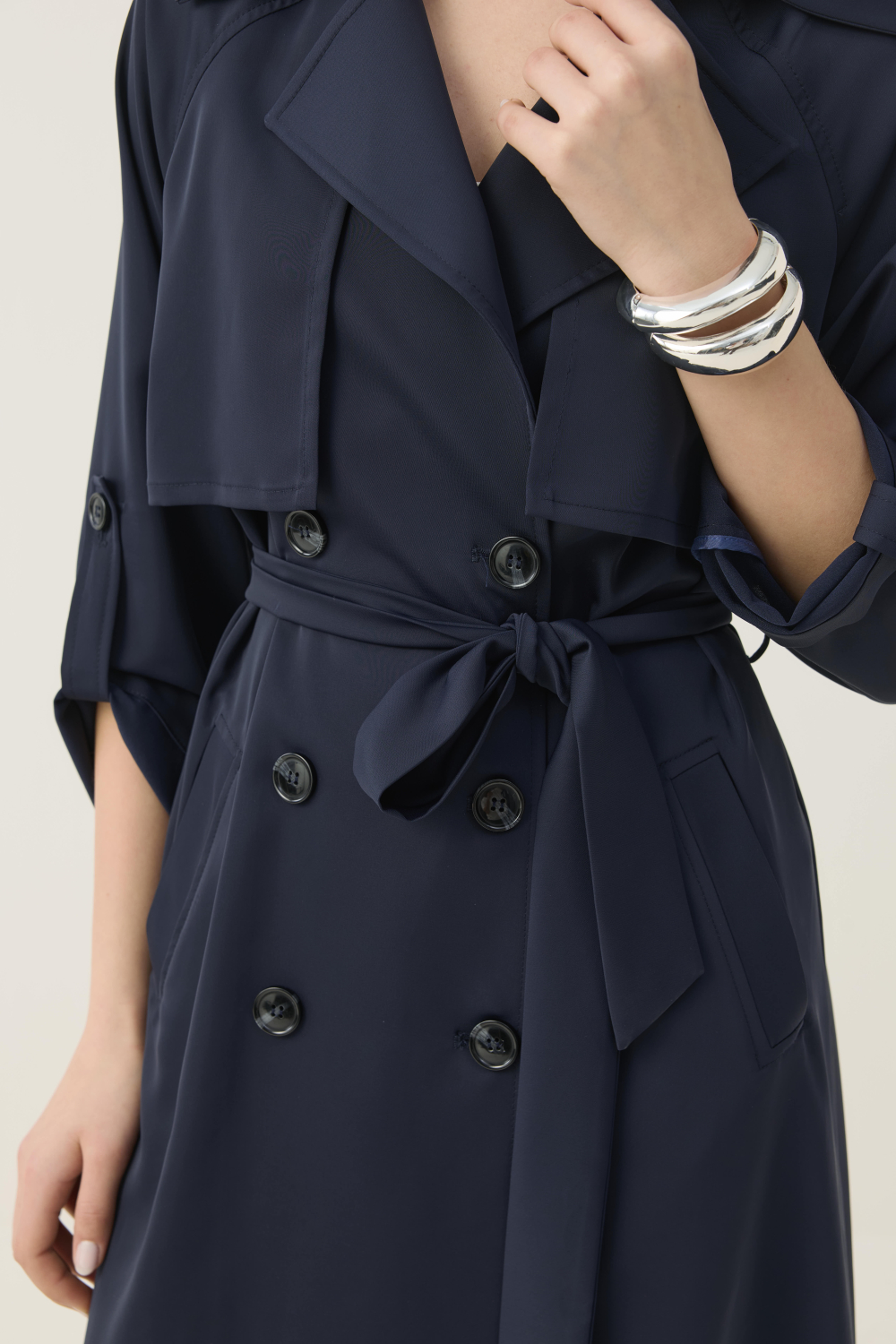 İPEKSİ DOKULU ASTARSIZ YAZLIK TRENÇKOT LACİVERT - 2