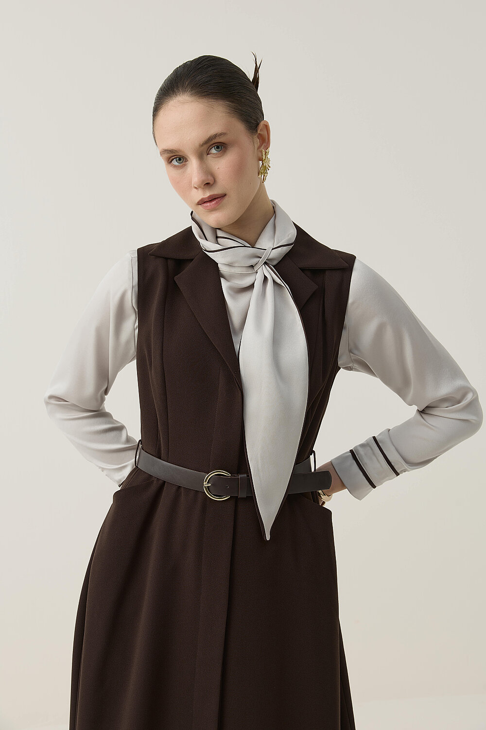 KREP KOLSUZ ELBİSE KAHVE - 5
