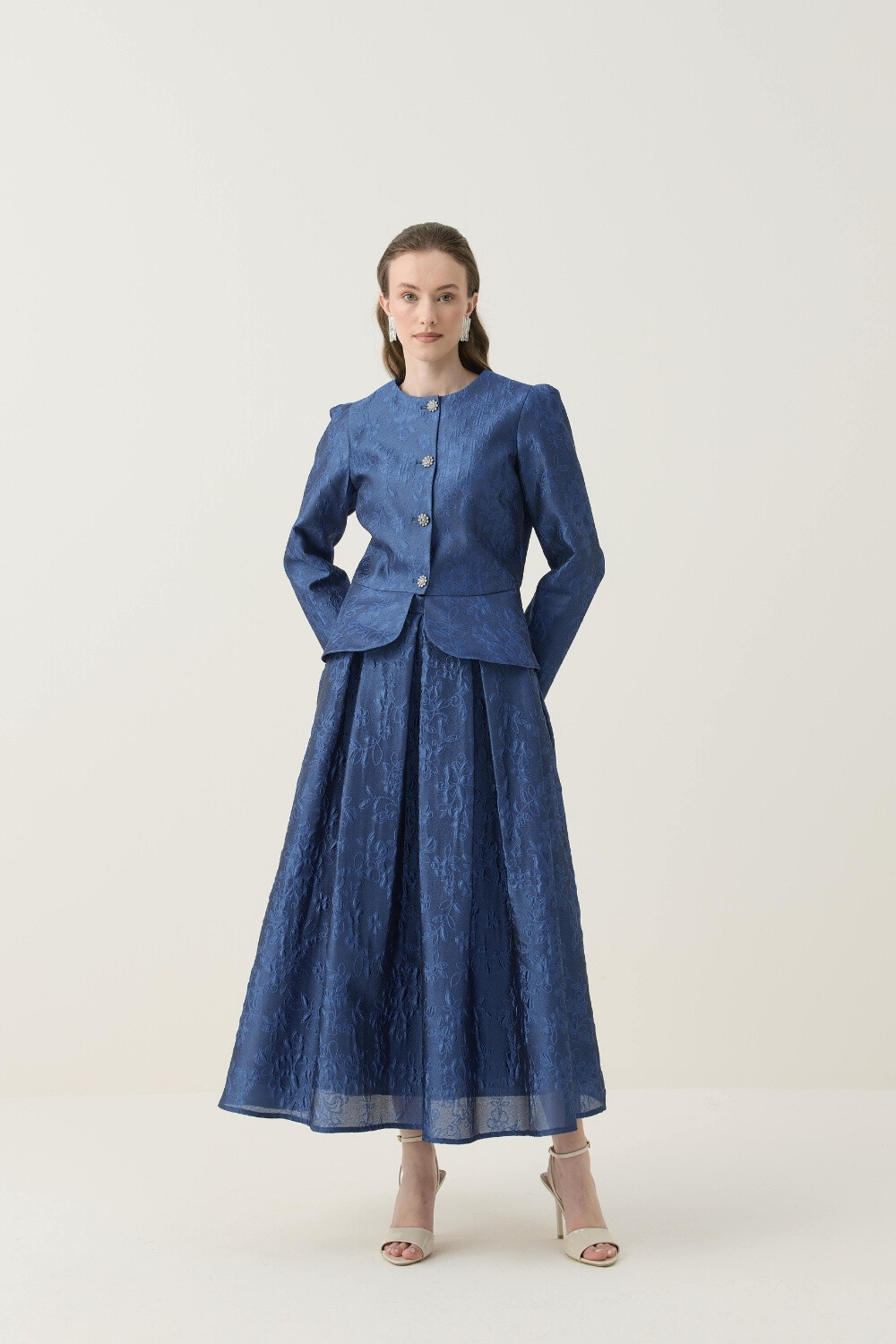 KRİSTAL DÜĞME DETAYLI JAKAR CEKET ETEK TAKIM LACİVERT - 