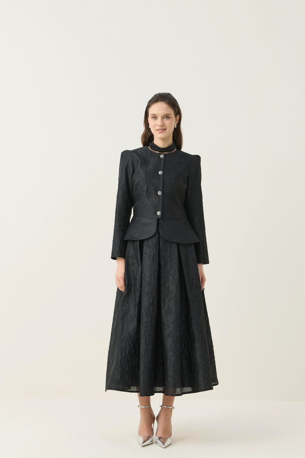 KRİSTAL DÜĞME DETAYLI JAKAR CEKET ETEK TAKIM SİYAH - 