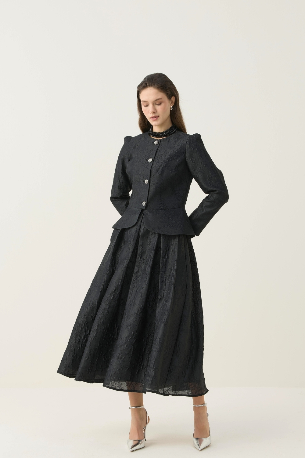 KRİSTAL DÜĞME DETAYLI JAKAR CEKET ETEK TAKIM SİYAH - 4