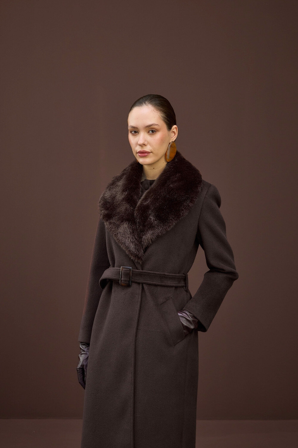 KÜRK YAKALI KABAN KAHVE - 