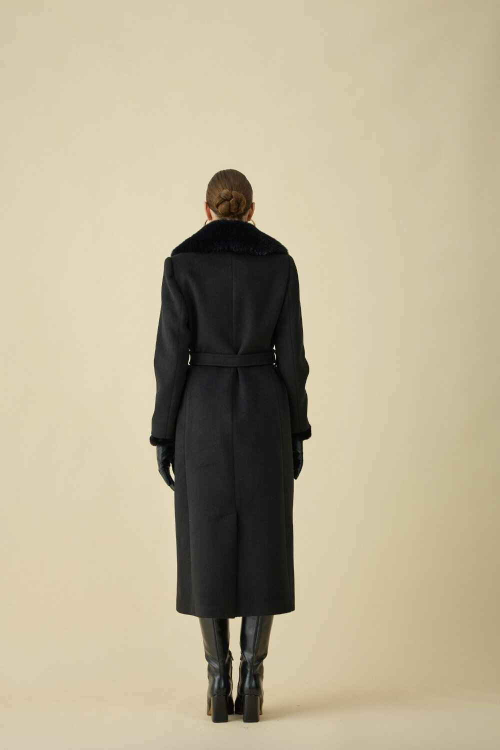 KÜRK YAKALI KABAN SİYAH - 6