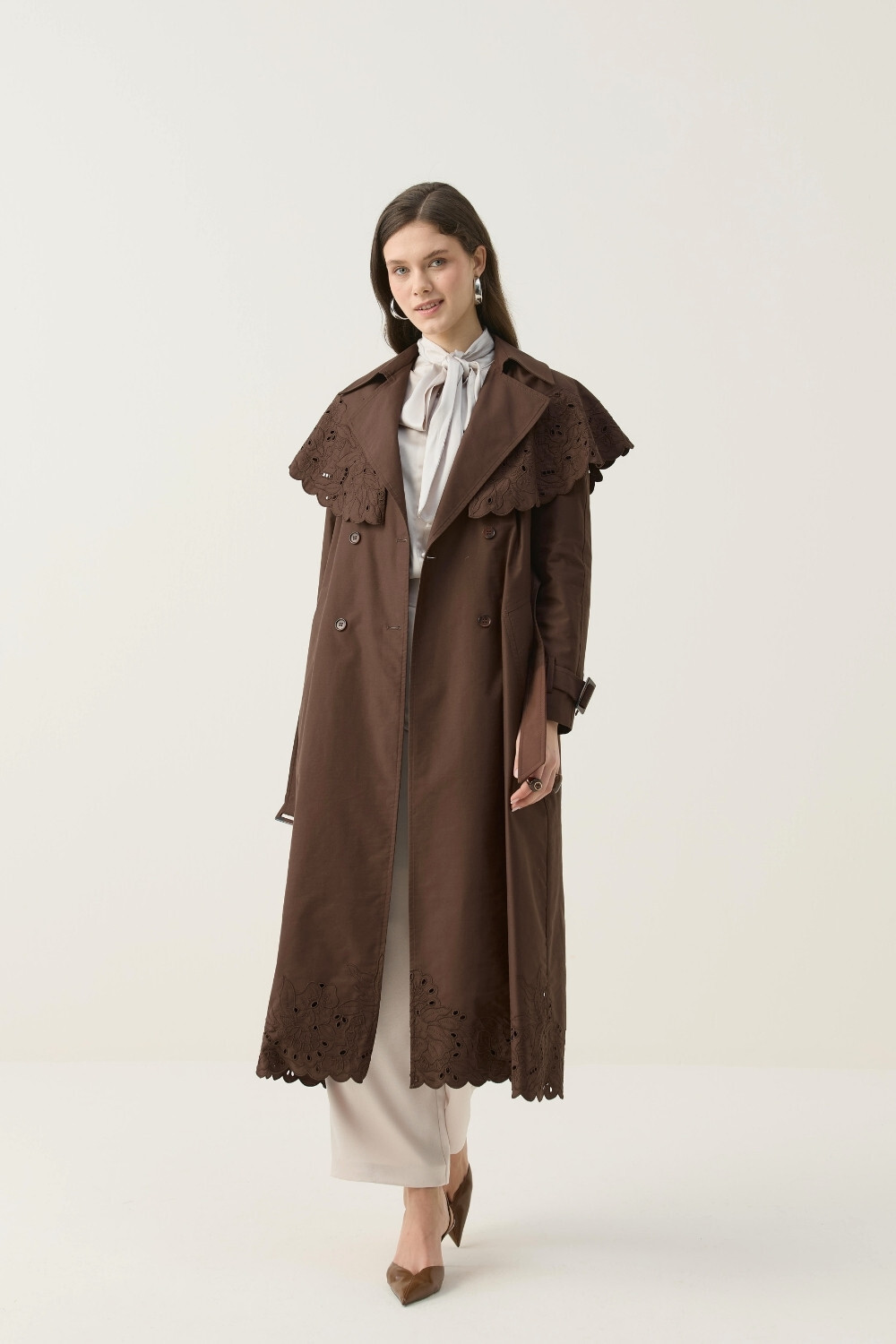 SEYYAR RÜZGARLIK DETAYLI NAKIŞLI TRENÇKOT KAHVE - 4
