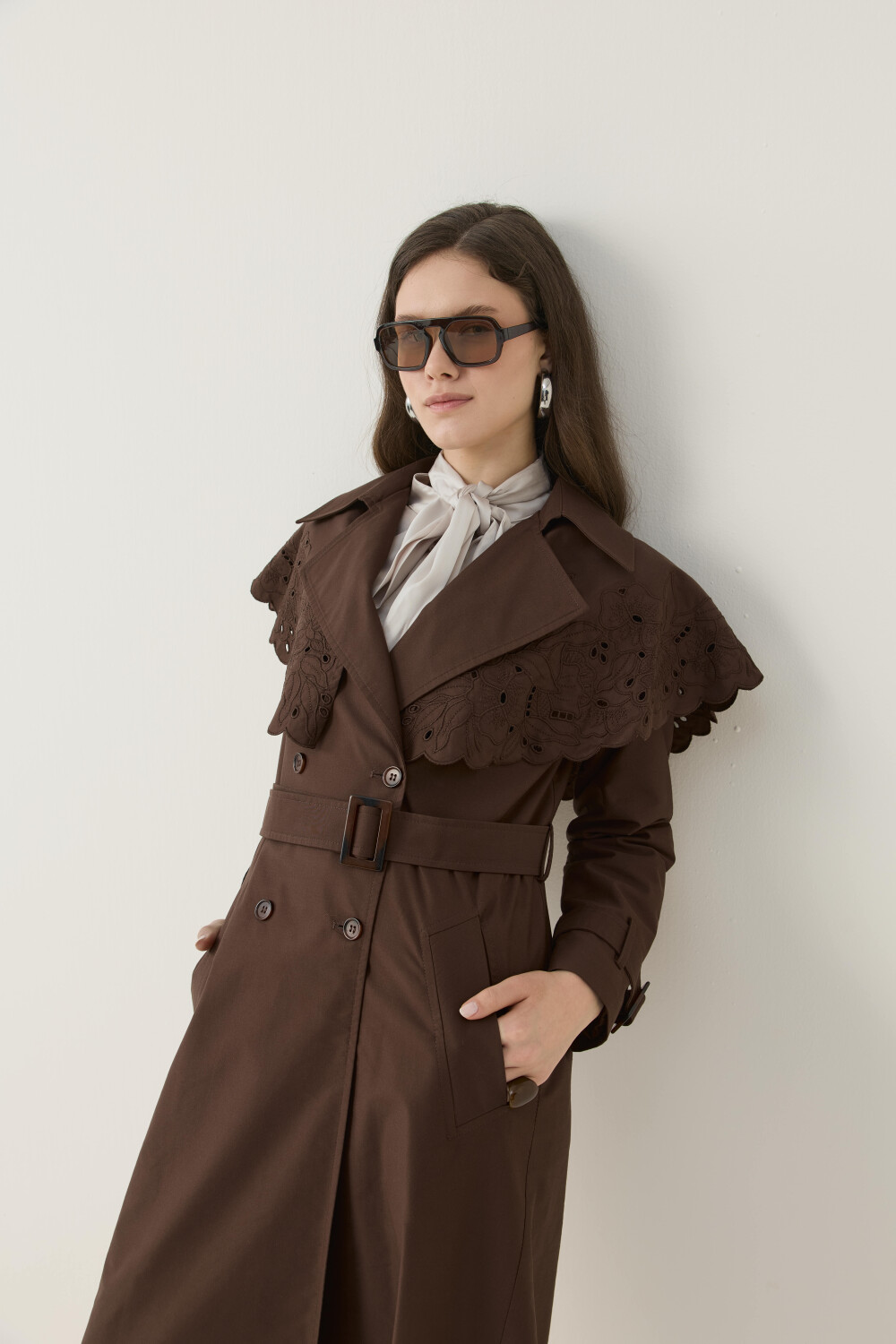 SEYYAR RÜZGARLIK DETAYLI NAKIŞLI TRENÇKOT KAHVE - 11