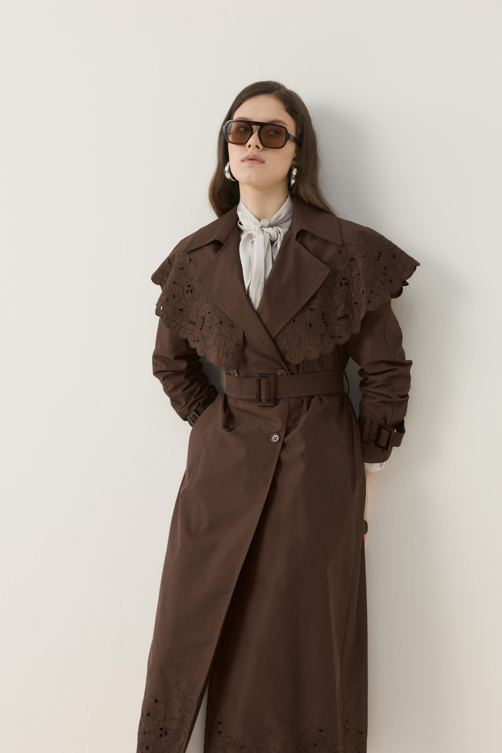 SEYYAR RÜZGARLIK DETAYLI NAKIŞLI TRENÇKOT KAHVE - 