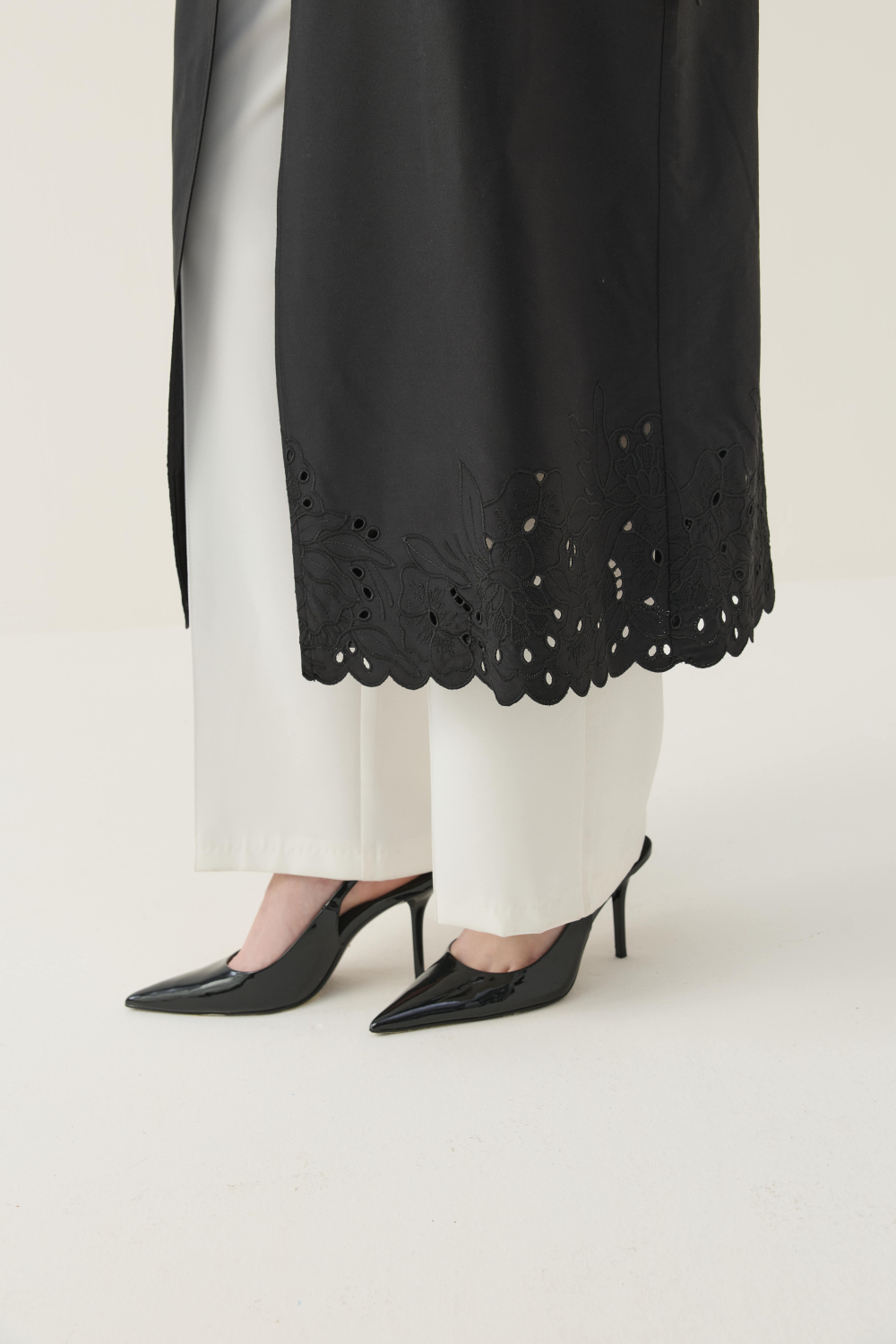 SEYYAR RÜZGARLIK DETAYLI NAKIŞLI TRENÇKOT SİYAH - 4