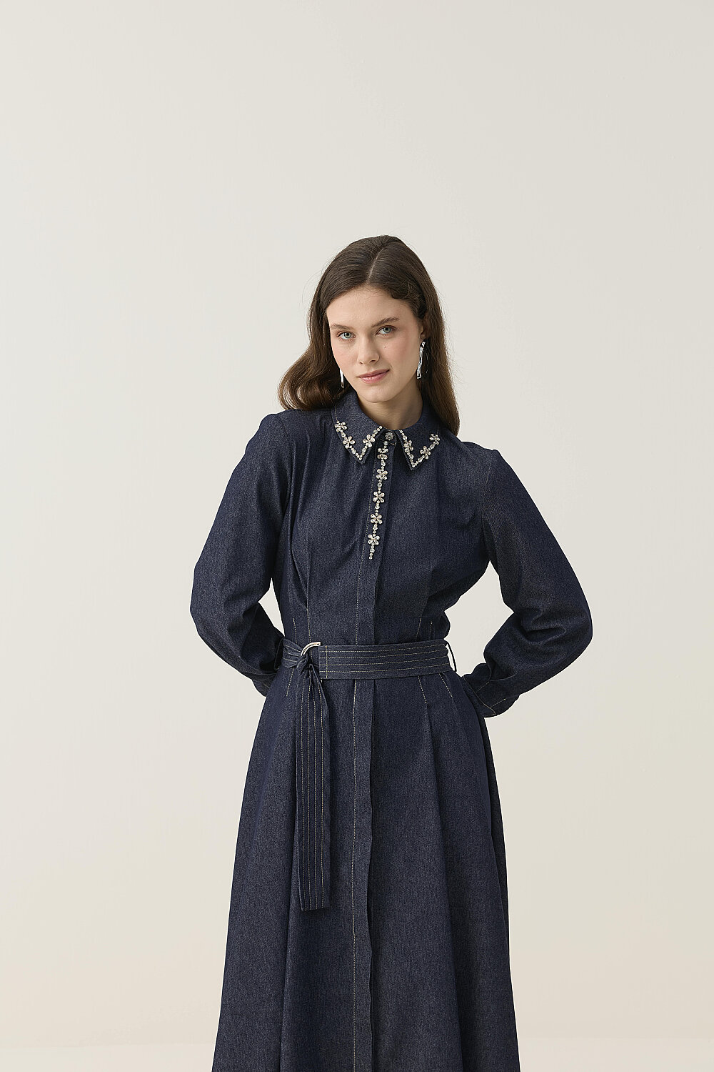 TAŞ İŞLEMELİ DENİM ELBİSE - 6