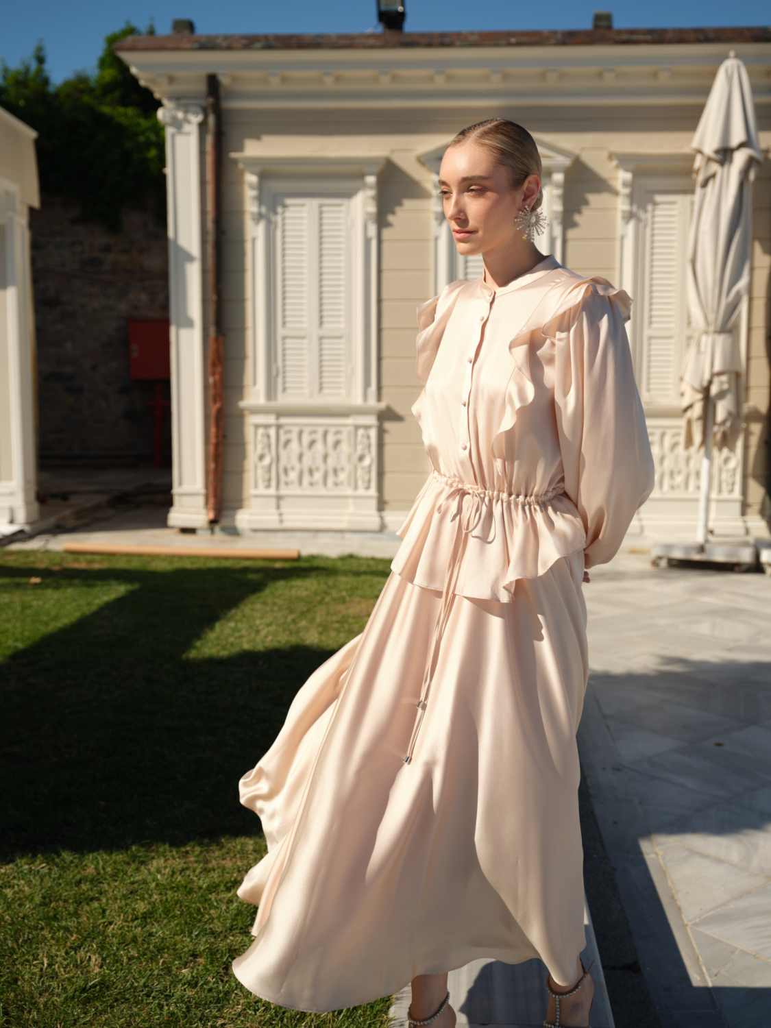 VOLAN SATEN ELBİSE BEJ - 6